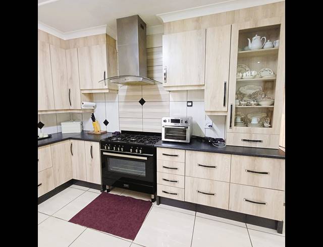 4 BEDROOM HOUSE FOR SALE IN MEYERTON CENTRAL